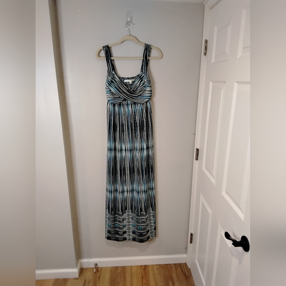 Elegant Black and White Striped Maxi Dress